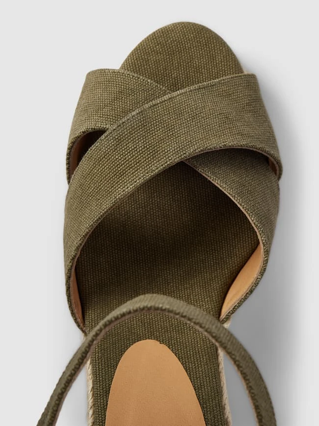 Castañer Wedges Mit Dornschließe Modell 'BLAUDELL' - Olivgrün 6 Castañer Wedges Mit Dornschließe Modell 'BLAUDELL' - Olivgrün – Bild 4