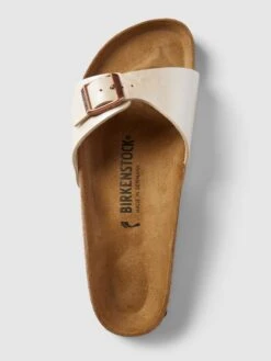 Birkenstock Hausschuhe Mit Dornschließe Aus Metallic Modell 'MADRID' - Beige -Damenbekleidungsgeschäft 65632ippa51k2e1jaopl2kqe6h13ikq36p436hqaa58l8dab8t1kkh2e6d0l2c2395ak6dadal1jeg9o953j8d9ncgs32dpg61h64chkc4q3cob3cormcd1i60o6ao9jcgr64c0