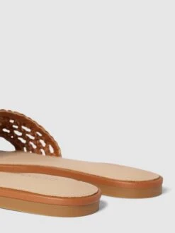 Guess Pantoletten Mit Label-Detail Modell 'TASSI' - Cognac 9 Guess Pantoletten Mit Label-Detail Modell 'TASSI' - Cognac -Damenbekleidungsgeschäft 691l0e2m6p0l4d9h8ko4qgpg6t8j0gamap1l4ii78sqkok1h6l9kuji16gqjcgaj6osjac1p88pjge2d9ko30e9ncgo64d1ncop62p1k6spjgo9pcpgm6opmcosj8c1j6hh3ccg