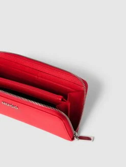 HUGO Portemonnaie Mit Label-Applikation Modell 'CHRIS' - Hellrot -Damenbekleidungsgeschäft 6d238e9g691k2gqc8t2kkcqb6p2l6hqka56kugim9ook2ii1akq4ehq9858j2d1p9184ieam954keci7ad3jadphcdh3cchj6gs3gcpk70s6cob1cgsjad1m6tj68ophchimcc0