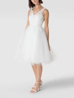 TROYDEN COLLECTION Brautkleid Mit Floralen Stickereien - Ecru -Damenbekleidungsgeschäft 6d638d9l9t0jgkqg8or48kqb7594ceak70p4scii8p34oda171ak2di89d4kqipp6d4kie1i6or30c2j8d3j0cr3cdhj2cr371hjge1k70sjaoj56oqj4o9h6krj6d32cgrm4o8