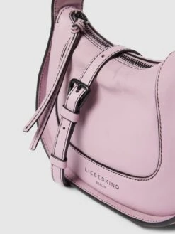 LIEBESKIND BERLIN Handtasche Mit Label-Detail Modell 'ALMA' - Flieder -Damenbekleidungsgeschäft 6d7l4k236525ad2l8cr3adhk9d552c1na8q3cca76cqkaga39oqk4cag84rkmla49p3kukqi88ql2di88ko6coho6gq3ce356gpjgcpkc5h3co9hc8q6ap1h6lgj2e1n6krjap8