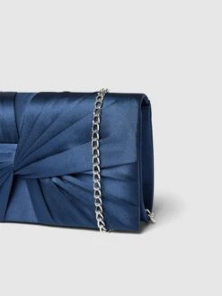 Jake*s Cocktail Kuvert-Clutch Mit Schleifen-Detail - Marineblau -Damenbekleidungsgeschäft 6h142dhna0s4gdim8913cjhha56j4jpm9d93cda16h7k8jqjaool8j1p6d254lab611kohq6a8ol2jqe6h3mce9gc5j68p9o74r64d1k6lijgohocphm8cr370sjad9jcdgm4e0