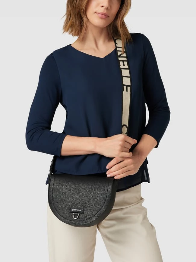 Coccinelle Saddle Bag Mit Label-Detail Modell 'BLAIRE' - Schwarz 3 Coccinelle Saddle Bag Mit Label-Detail Modell 'BLAIRE' - Schwarz