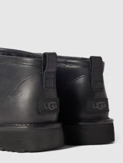 UGG Boots Mit Label-Patch Modell 'CLASSIC ULTRA MINI' - Schwarz -Damenbekleidungsgeschäft 6l3lch2865a38i226h44ali77514uja9akplce1n74o4qi9h94r4ae1na0r4qiak919j4jq28t644j1h9co6aor66thm4c3464p6cp1k6tgm8eb574s62opg71gj2p9jc8s3id0