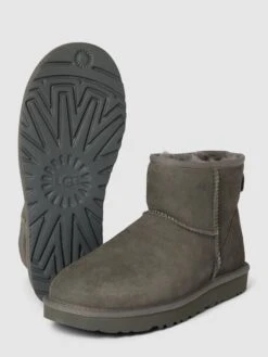 UGG Stiefel Mit Label-Details - Mittelgrau -Damenbekleidungsgeschäft 6l856iifa8r3chqh618l6h2c6d7j4l2j9ss46e1i9164mhq59da4ehq5894jgdie89b5ala4855kehhi8co6ccj4ccrj6cj26ss38o9k6orj0o9n60p3coho64p68p1i64o6cp0