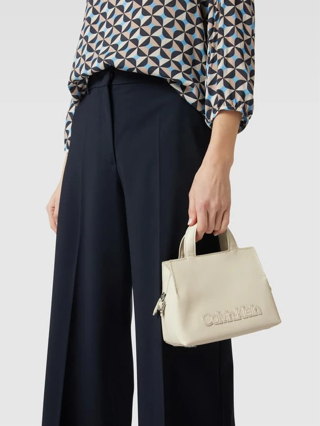 CK Calvin Klein Tote Bag Mit Label-Detail Modell 'NEAT' - Ecru 3 CK Calvin Klein Tote Bag Mit Label-Detail Modell 'NEAT' - Ecru