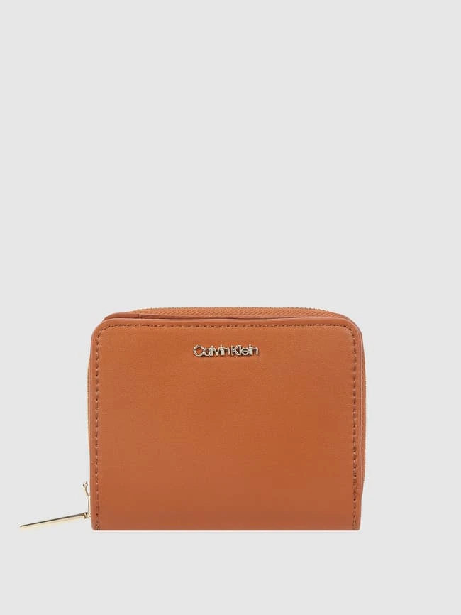CK Calvin Klein Portemonnaie In Leder-Optik - RFID-blocking - Cognac 3 CK Calvin Klein Portemonnaie In Leder-Optik - RFID-blocking - Cognac