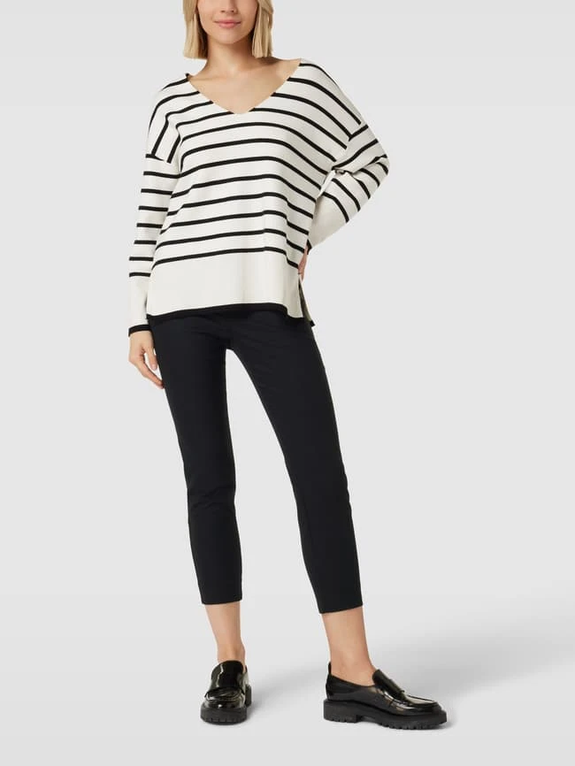 Christian Berg Woman Hose Mit Angedeuteten Gesäßtaschen - Schwarz 3 Christian Berg Woman Hose Mit Angedeuteten Gesäßtaschen - Schwarz