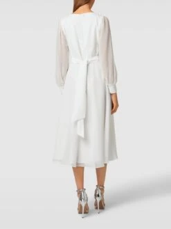 V.M. Cocktailkleid Mit Bindegürtel - Offwhite 11 V.M. Cocktailkleid Mit Bindegürtel - Offwhite -Damenbekleidungsgeschäft 70p42gaaap634j1na573ckie6sslae2eah256h2f8p64ic9m6l838gaj618l2jija124ie1i854kahqc9d3machm70s3ad9k6lijgphk68omao9p60r3ge3560pjaoj474r3co8