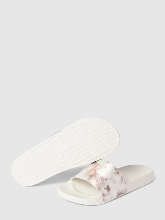Calvin Klein Jeans Slides Mit Label-Print 'SLIDE SATIN' - Flieder 5 Calvin Klein Jeans Slides Mit Label-Print 'SLIDE SATIN' - Flieder – Bild 3