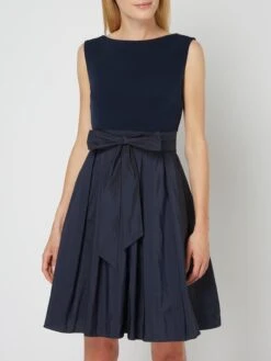 Swing Cocktailkleid Mit Fixiertem Gürtel - Dunkelblau 10 Swing Cocktailkleid Mit Fixiertem Gürtel - Dunkelblau -Damenbekleidungsgeschäft 70pkcjq3752kih9k955j4jqdacqkad239dajagqg8h2k8k2ma1b4shai88q46j1i9d24egqj6l3kke1ma0o6cor2cgs3adhi65gm6d9kcks32e1jc5hj4cr670q68d9lcgr3ado