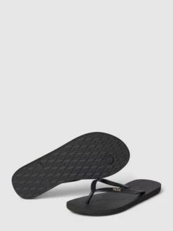 Roxy Zehentrenner Mit Label-Applikation Modell 'VIVA' - Schwarz -Damenbekleidungsgeschäft 74o3ej22a11j0h9i854lci25a57kuk2k6srk6jij8csk4kql61a4mgif9p7jaj1lap6l6dqk6l74sia688o6copj61i6cp9jc9hmcopkccsjee9j74sjcc366cr36cr1clj6cog