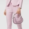 LIEBESKIND BERLIN Handtasche Mit Label-Detail Modell 'ALMA' - Flieder 2 LIEBESKIND BERLIN Handtasche Mit Label-Detail Modell 'ALMA' - Flieder -Damenbekleidungsgeschäft 74p4ikil6d4k6iq28p94qj28759k8chj990jgl2bap154cqk9115ag9n6lal0cqj850jci1nap73el268h3m4e9j6tgjechn6so6ac9k6ss3ge1o6spj0opi60p3ec9hcdijcp8