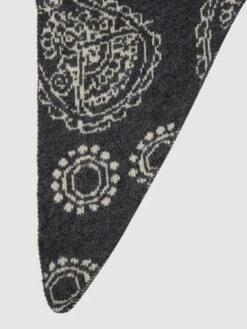 Kurt Beines Schal Mit Allover-Muster - Anthrazit -Damenbekleidungsgeschäft 750l4ka88l64uihnaco34g9ka11k2dpo60qkmdah9l956ga7apak8ga69h7jahi6a984mgi8ah43ckpma93jgdpnc4r34o9nc4p3cphk70ojee3268p3gcpp68r68cpkcpim6p0