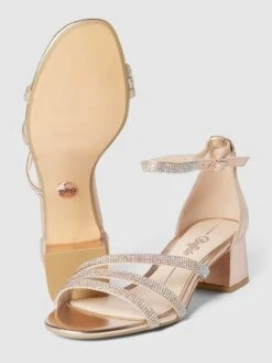 Buffalo Sandaletten Mit Paillettenbesatz Modell 'LILLY' - ROSE GOLD -Damenbekleidungsgeschäft 758kigi165554h2d8gq52l2eaks38iafa1b4gi259p34ml9h61b4gd2368r4sdq7ah0jal228994gghp853jecpn70om4chk6cp3gohk64q62eb36ks3gob66sr36oho6os36dg
