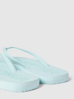 Billabong Zehentrenner Mit Label-Detail Modell 'SUNLIGHT' - Hellblau 9 Billabong Zehentrenner Mit Label-Detail Modell 'SUNLIGHT' - Hellblau -Damenbekleidungsgeschäft 84sl0k2f8oq48e249p84ohhna183gkq29op4ol2569934d1k98rjgl1k74s3ck2b9p3jeh1n8oq48cija53jcor36gpjccpgcoo6cdhkcdijeeb5cpj38oj375j3echi6kpjcp8