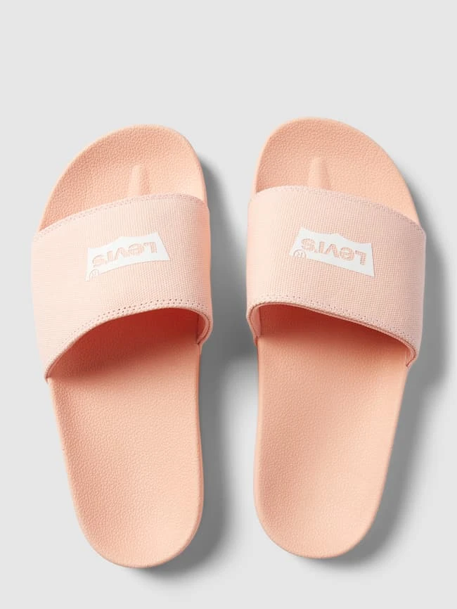 Levi’s® Acc. Slides Mit Label-Print Modell 'JUNE' - Lachs 5 Levi’s® Acc. Slides Mit Label-Print Modell 'JUNE' - Lachs – Bild 3