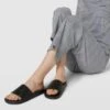 Calvin Klein Underwear Slides Mit Allover-Muster Aus Monogrammen Modell 'POOL' - Schwarz -Damenbekleidungsgeschäft 892l6ia19164kkpgah936kq471446dqb6944il2f90p4ccib919kudi1agpkmgpi8t430j9n695keh21ah3jadpp6pj3ephi6ssjcchk6lhm6e1l74p68c1oc5im2c1jcdh32co