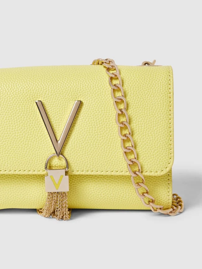 VALENTINO BAGS Umhängetasche Mit Label-Details Modell 'DIVINA' - Hellgrün 4 VALENTINO BAGS Umhängetasche Mit Label-Details Modell 'DIVINA' - Hellgrün – Bild 2