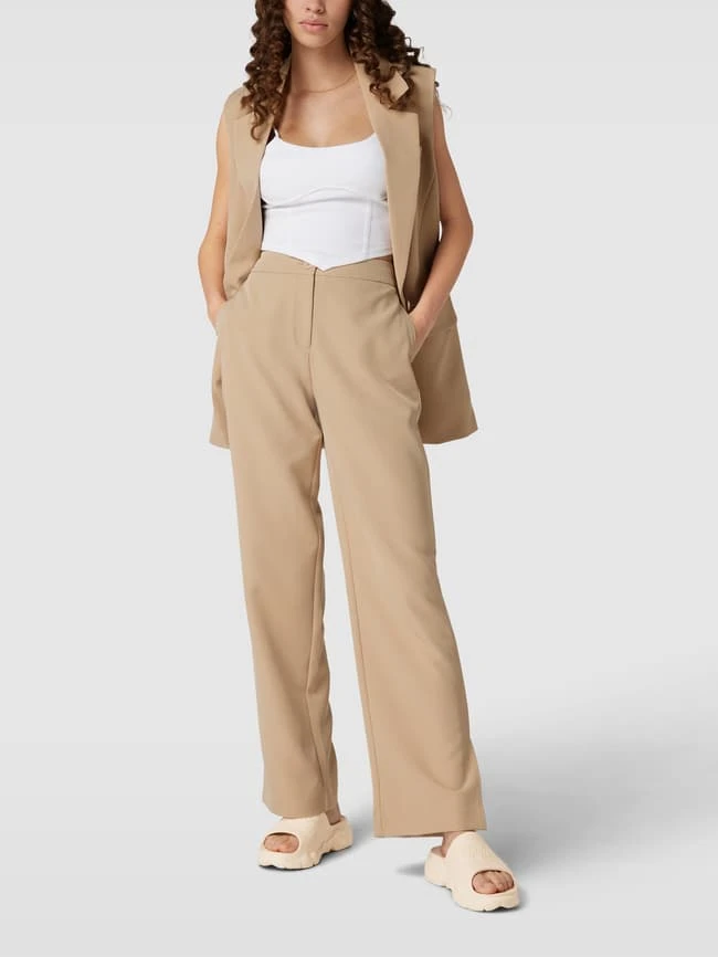 Buffalo Slides Mit Label-Details - Beige 3 Buffalo Slides Mit Label-Details - Beige