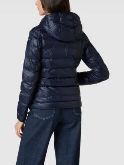 Blauer Usa Steppjacke Mit Label-Detail - Marineblau -Damenbekleidungsgeschäft 8l630cii88ok4cal6kskkj9i9gqkqdi3ap83ck9ma9248hhkapakaji460pl6ii16d7l8gq79h744ki270o3iohl6di64e9p75hmcc9k6oqj8o9p6tij8pb460pj4e9jc8q30o8