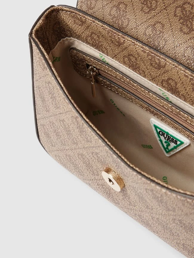 Guess Umhängetasche Mit Allover-Logo Modell 'ECO ELEMENTS' - Beige 6 Guess Umhängetasche Mit Allover-Logo Modell 'ECO ELEMENTS' - Beige – Bild 4