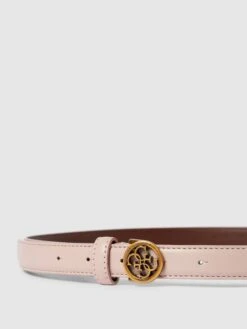Guess Gürtel Mit Label-Details Modell 'SILVANA' - Rosé -Damenbekleidungsgeschäft 8l94ujpk8sp30l1p6d34sjpl6l5l8c276la4ch9g6l442k1i6t0ksdqe6t332iq2a1a3ega784rl8hqg893jecpj6so36p9m6pj34d1k6opjae35c8p6ac1j6spjce35c8s62c0