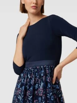 Swing Blusenkleid Mit Allover-Muster - Dunkelblau 9 Swing Blusenkleid Mit Allover-Muster - Dunkelblau -Damenbekleidungsgeschäft 8oq32kq799352e2m71250i298h0kel2j61248da588p58cai9cr4ekhk950jaia8ad648d9l6t754hil74o30ohp70rjcd9n68r6ao9k65j3iohg6hh30phlc4sj6cr5c5i6cp8