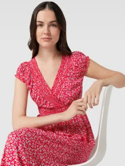 Apricot Maxikleid Aus Viskose Mit Allover-Muster - Rot -Damenbekleidungsgeschäft 8pa32eaj9sokqci89cs38k2i9cokoiq56d8k6ii994s3ei2f75636ii56p6jadik8d650j2aacr3ci1p6t3j0o9k65j62pj36ph66phk74q30ob16cpj4cj6ccs34c1h6pj36dg