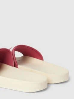 Levi’s® Acc. Slides Mit Label-Detail Modell 'JUNE' - Pink -Damenbekleidungsgeschäft 8pa34jpm956kihhj8t952hqf68skochpal3kkk24akrl4ghm85736jqa6dakohik8sp5cla284s4clhl9oo32cpi6so32c9j6oq38c9k6op64e9o6hhj0dj66timcchnc5gjedo