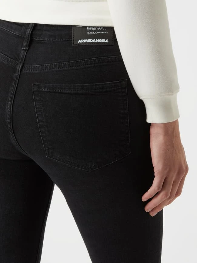 Armedangels Skinny Fit Jeans Mit Stretch-Anteil Modell 'Tilaa' - Schwarz 5 Armedangels Skinny Fit Jeans Mit Stretch-Anteil Modell 'Tilaa' - Schwarz – Bild 3