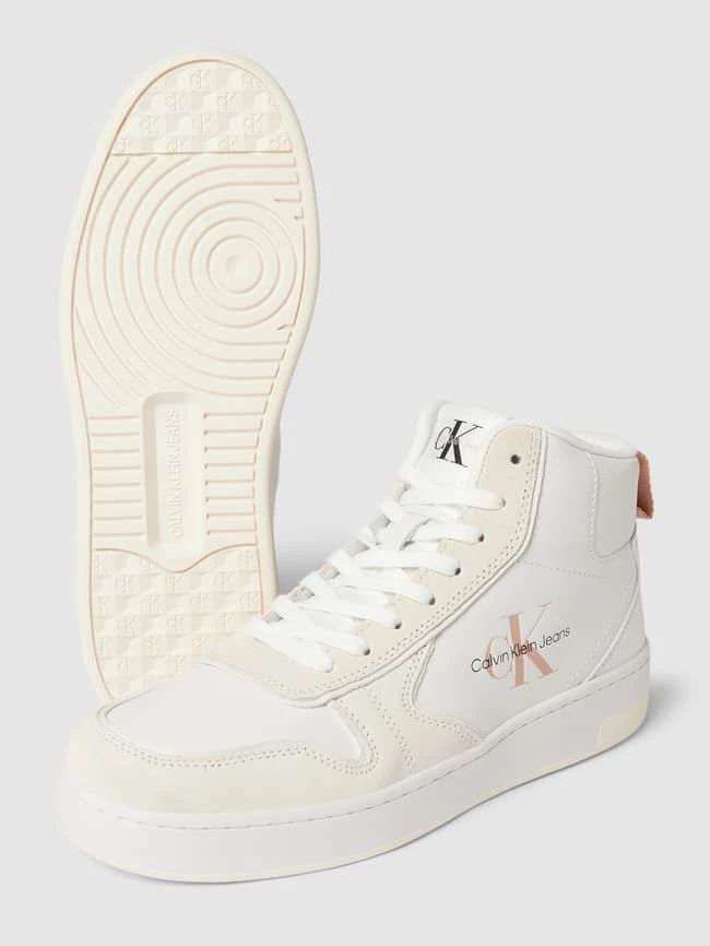 Calvin Klein Jeans High Top Sneaker Mit Label-Details Modell 'BASKET' - Beige 5 Calvin Klein Jeans High Top Sneaker Mit Label-Details Modell 'BASKET' - Beige – Bild 3