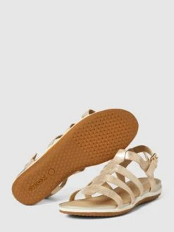 Geox Sandalen In Schimmernder Optik Modell 'VEGA' - Sand -Damenbekleidungsgeschäft 91akichk8d530dajap946ci29t354kq76gqjijqf651jada66srkqjqh9ooj4hq89134qjqi6t9jedq18h3j4or470q3ac1h6kpjge9k6cqjee1h6go3cdj1c4s30or171gjapg