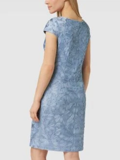 Christian Berg Cocktail Etuikleid Mit Strukturmuster - Jeans Meliert -Damenbekleidungsgeschäft 956jcjpgad8kgiai9554ujq59l5kic9k8tb3egam61a3edai9srl8jaba12kekaba99l8c296cpjec2eah3j4cj470q68pb46cp38p9k61i34e3164p32phkccrmao9kc9j32co