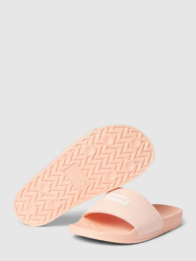 Levi’s® Acc. Slides Mit Label-Print Modell 'JUNE' - Lachs 6 Levi’s® Acc. Slides Mit Label-Print Modell 'JUNE' - Lachs – Bild 4