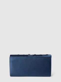 Jake*s Cocktail Kuvert-Clutch Mit Schleifen-Detail - Marineblau -Damenbekleidungsgeschäft 98sj6c2570rl8dhha11j0i1i7554ada18crkceal84p52iib9h434ii86t536e9o8krk4h1i6d63il1p8t3japb16tj64p1n6oqjcphk64om4oj664o3gp346limce1icoo30o8