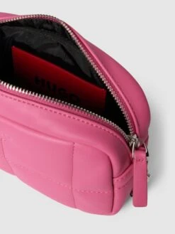 HUGO Crossbody Bag In Stepp-Optik Modell 'Chris' - Pink -Damenbekleidungsgeschäft 993k2dif8l6j6k9l70qksla96sr58gie618l6d9la8qkoji58pa56c9oa8qlccieah2j6hq16sr58iib90o64cpn6di38d1pc9i3cp9k74pj2e9p70om2cj1cdj38d1k74pjec8