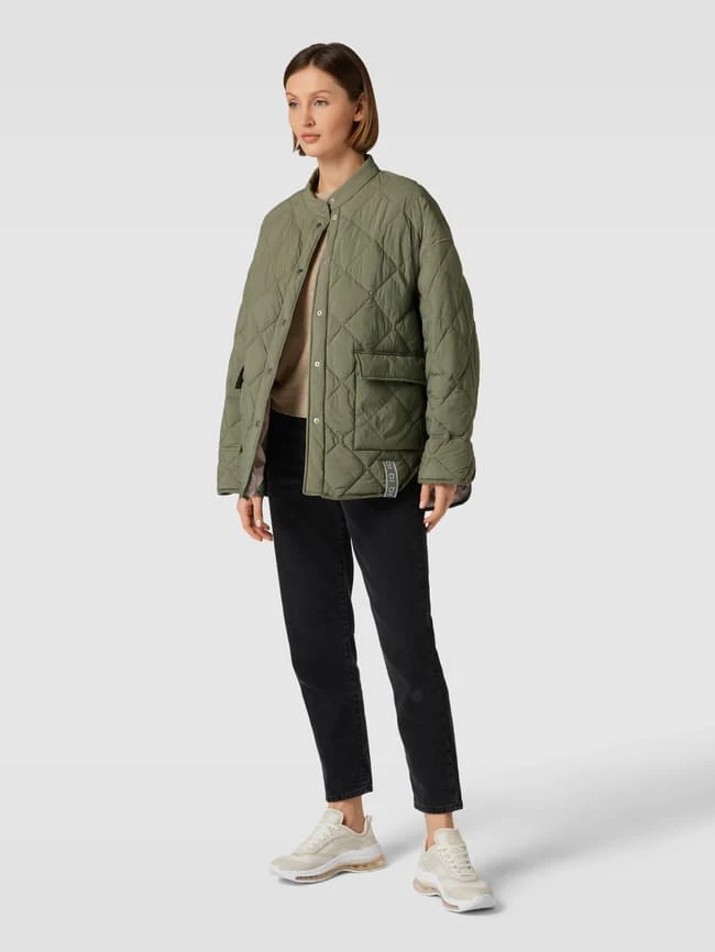 IQ Studio Steppjacke Mit Pattentaschen Modell 'BRUNA' - Khaki 3 IQ Studio Steppjacke Mit Pattentaschen Modell 'BRUNA' - Khaki