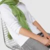 Drykorn Schal Mit Strukturmuster Modell 'RIKER' - Gras Grün -Damenbekleidungsgeschäft 9cq4sl2ja5534d289p558hi16h7kgk298sskscag958j6cq9994j0i9m9p8jehhk9t654e1m9pa4kc2268o3io9g6lhj6e9oc5j3ed1k61hm4eb16gqm8pb368om6oj460o30do