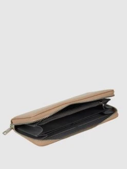 Seidenfelt Portemonnaie In Leder-Optik Modell 'Smilla III' - Sand 9 Seidenfelt Portemonnaie In Leder-Optik Modell 'Smilla III' - Sand -Damenbekleidungsgeschäft 9cq50i9p8h8jejida56j2dhj6tb46gq39t24qh2d6l6kic2gah650e9pakpk2hi6a17j4cq89oqkedikako3ip1l60sm4dhg6ks3ip9k75i64o9m6cp38dpi75imcdb464rm6pg