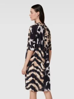 Marc Cain Knielanges Kleid Mit Animal-Print - Cognac -Damenbekleidungsgeschäft 9kpj4j21aor50l228t6l4ja5991kkcii90rj2jq2750kcgi961aj6k2l6d3j2cqj754l6chh6sokcl9ha0o30oho60oj8d9m69i6copk6cpm8e1m70oj2chiclj6cchj6ph3ic0