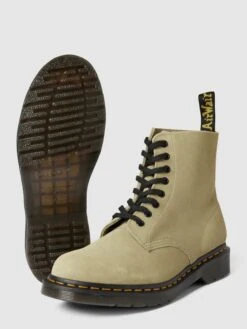 Dr. Martens Dr.Martens Schnürboots Aus Veloursleder Modell '1460 Pascal' - Hellgrün -Damenbekleidungsgeschäft 9kq4ulimad6l8dph6hak2c1ia0r3gda2agr56lica8skqli19l73eh2a6oq52g9kago5ce1k8hb3gl246l3m4o9l74pjac1oc9j32e1kcpijgob4c4o66oj26coj4ohh69j36oo