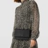 Liu Jo White Clutch Mit Strukturmuster Modell 'Manhattan' - Schwarz -Damenbekleidungsgeschäft 9kq54iaiah8l0ji8a115acqf6l54ej1m6h9jikqbal1k2jpi652k6ca88t7kec1k9sp5ciag991lcki8853j2e1g75j3cohgc8r36p1k6sp32ob66lhj0c33chh3io9mcpijado