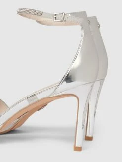 Buffalo Sandaletten Mit Zierbesatz Modell 'MONROE' - Silber -Damenbekleidungsgeschäft 9krj0la58h942giia1akac1j91a5aihp9sskcj2g8t5kkd228d7kqh1n91732daa9oo4mjq29d4lai1g60o3ap33c8pjgohh68rj4opk6lh64e1pcdhj0d9oc9j64chjc4q64p0