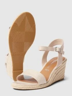 Tamaris Wedges Mit Dornschließe - Sand 8 Tamaris Wedges Mit Dornschließe - Sand -Damenbekleidungsgeschäft 9l4k2dpl6d64qkae615k6i2f6ssj6j279p6jali771756j2k6h3l0hih8lb3el2k657j2g9m9h254gaj60o36cb66kr3ccpj6gp64p9k6oqj0e33cdgm6chm6gpj2o9k70sm8d0
