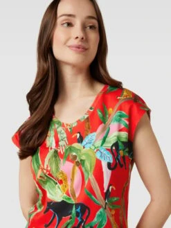 Marc Cain T-Shirt Mit Allover-Muster - Rot -Damenbekleidungsgeschäft 9palcgqb6sr48hhj88r48kpg95al8chk8p64oiq6854k8gqe88p5ccq4agqkmj1o9l4kkh1ga14l8d2g9p3j8p9g6lgm4p1j61j34phk71gjeob474q34db2copjad3364o36o8