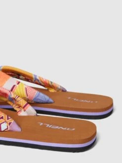 ONeill Zehentrenner Mit Label-Detail Modell 'DITSY SUN BLOOM™' - Rosé -Damenbekleidungsgeschäft 9t15agpn9pa4cgical4kec2j6kr4qcq18l2lcdqk9ss3iiic8963ajia693jchhh6pb42h2k9t0jihqe9t3j0o9h6gpmadr56li3gcpk74r6aoho69i32d1nc5gj6d1ncoqjip0