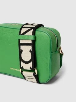 Coccinelle Umhängetasche Mit Label-Print Modell 'TEBE' - Grün 9 Coccinelle Umhängetasche Mit Label-Print Modell 'TEBE' - Grün -Damenbekleidungsgeschäft a0pk6l2l912j4kq39h84mh9ga164eghn8h3lciah8lb34e9m8l4k4ci56h8k8ca3a934sdq7714k8gpl6ko3gd9n6gq34e3664p30d1k70ojie9mc8r3ed36ckr6ccpg60o36og