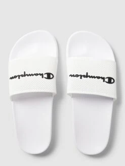 CHAMPION Slides Mit Label-Detail Modell 'DAYTONA' - Weiß -Damenbekleidungsgeschäft a5356jad90qkuj2d950k4h25aor4agak8564acq18914ec2fa9b4kk9k88r3giic896kci2j694kmh239d3jap1n70q68e1ncop66dpkc4r66o9n60qmce366dgj6p1p68rjed8